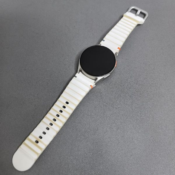 Смарт-часы Samsung Galaxy Watch7 40mm LTE, белое золото (SM-L305F) 
