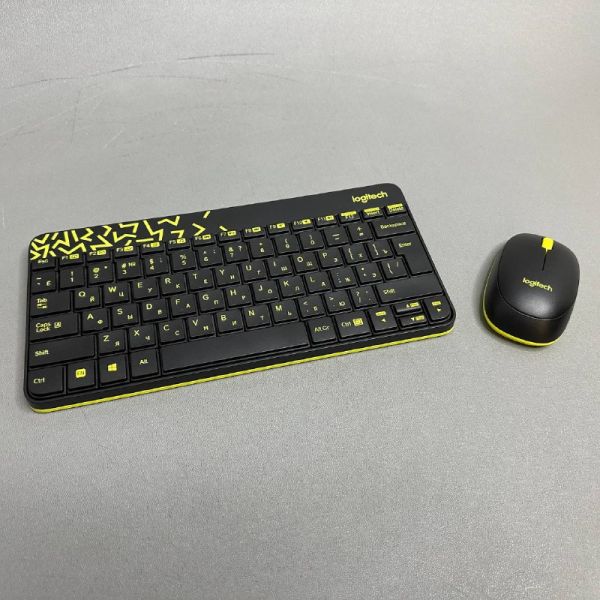 Комплект беспроводной клавиатуры и мыши Logitech MK240, черный