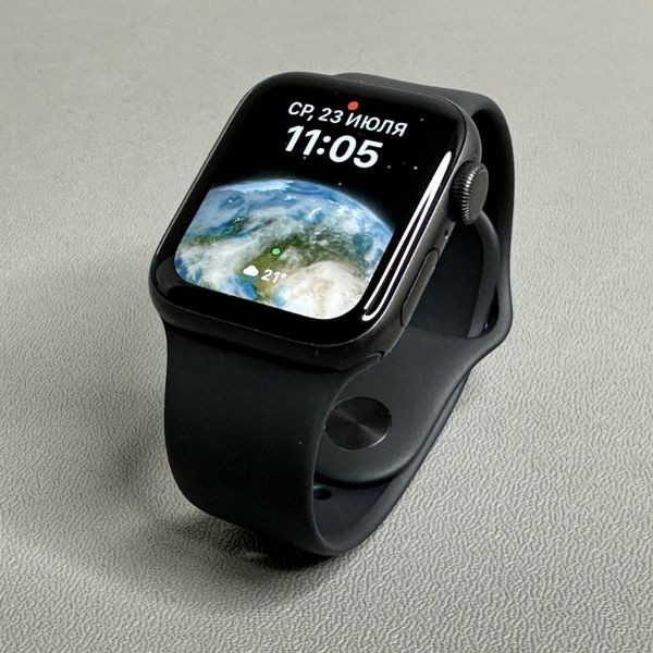 Смарт-часы Apple Watch SE A2351 40мм OLED, серый космос