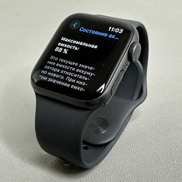 Смарт-часы Apple Watch SE A2351 40мм OLED, серый космос