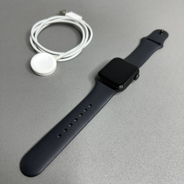 Смарт-часы Apple Watch SE A2351 40мм OLED, серый космос