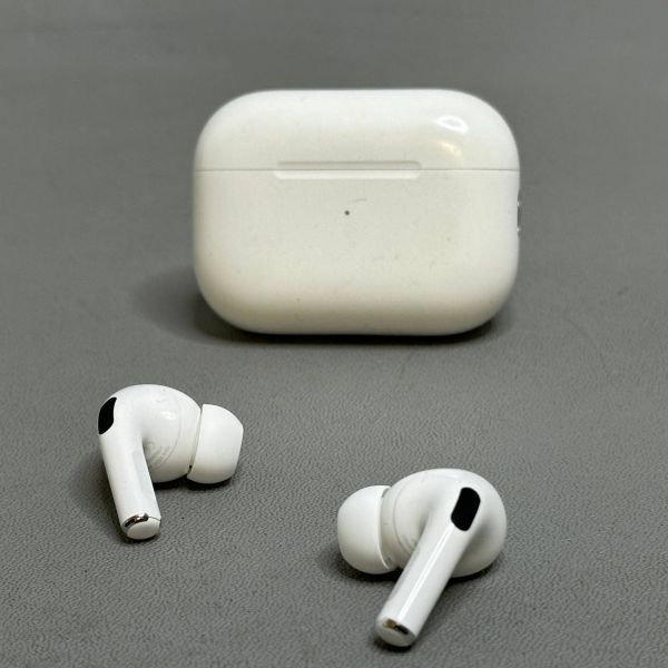 Беспроводные наушники Apple AirPods Pro 2 (2023) MagSafe Charging Case (USB C)