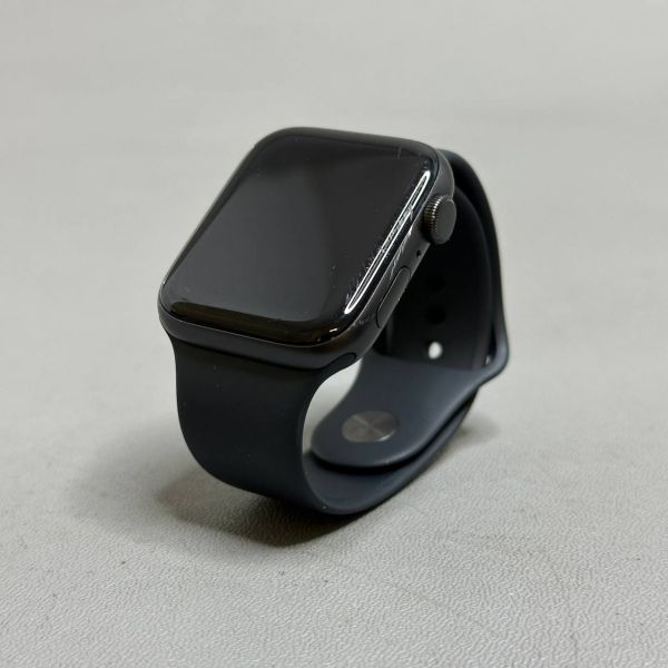 Умные часы Apple Watch Series SE Gen 1 44 мм Aluminium Case GPS RU, серый космос/тёмная ночь