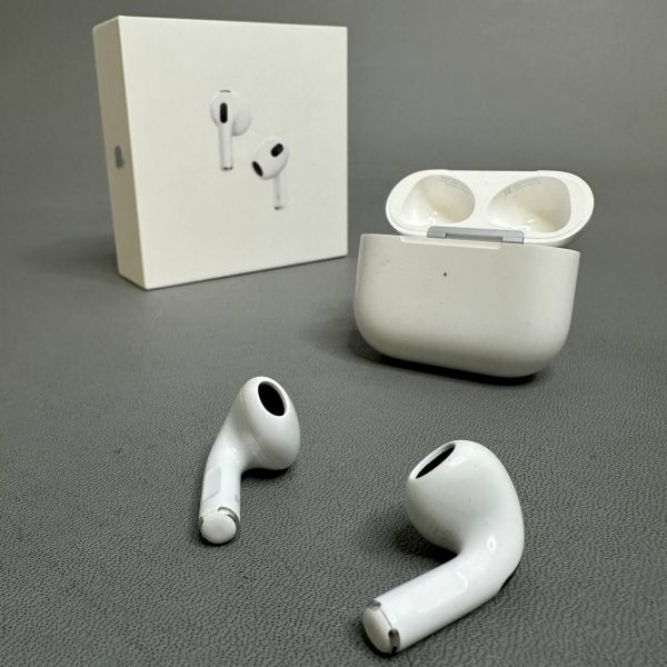 Беспроводные наушники Apple AirPods 3 (Lightning Charging Case), White