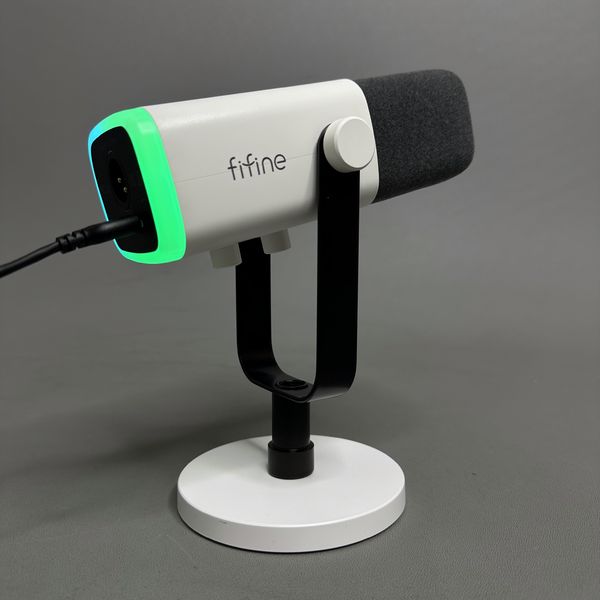 Настольный микрофон Fifine AM8 белый