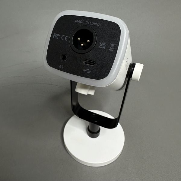 Настольный микрофон Fifine AM8 белый