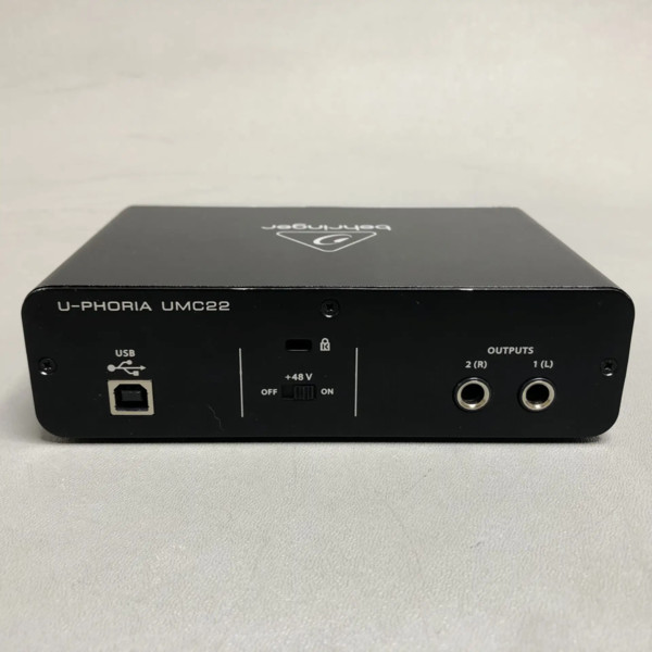 Внешняя звуковая карта BEHRINGER U-PHORIA UMC22