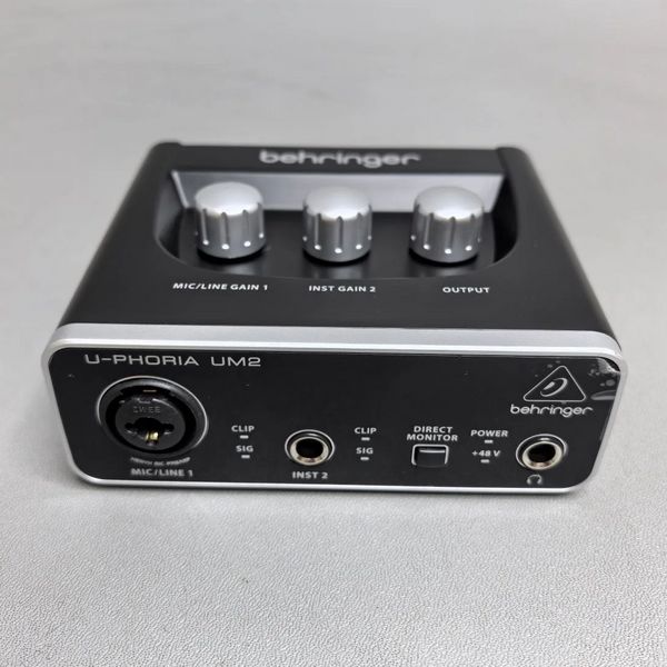 Внешняя звуковая карта BEHRINGER U-PHORIA UM2