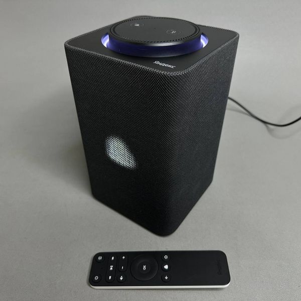 Умная колонка Яндекс Станция Макс с Алисой (YNDX-0008), черная
