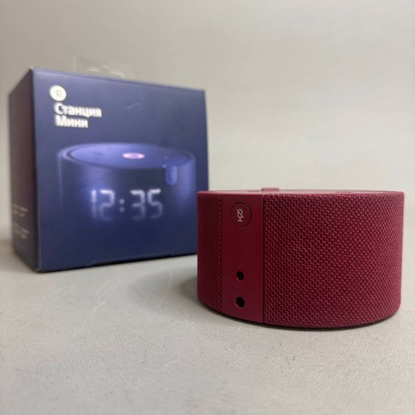 Колонка Яндекс.Станция Мини Плюс YNDX-00020 с часами, красный
