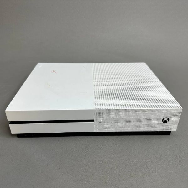 Игровая приставка Microsoft Xbox One S 1000 ГБ HDD, без игр, белый