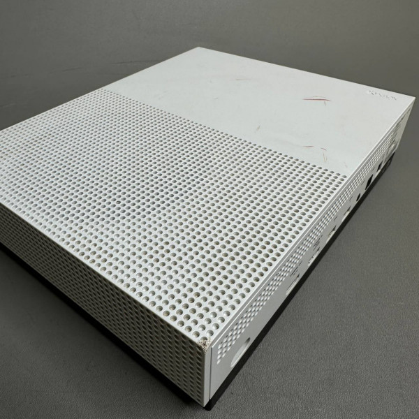 Игровая приставка Microsoft Xbox One S 1000 ГБ HDD, без игр, белый