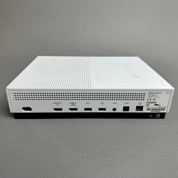 Игровая приставка Microsoft Xbox One S 1000 ГБ HDD, без игр, белый