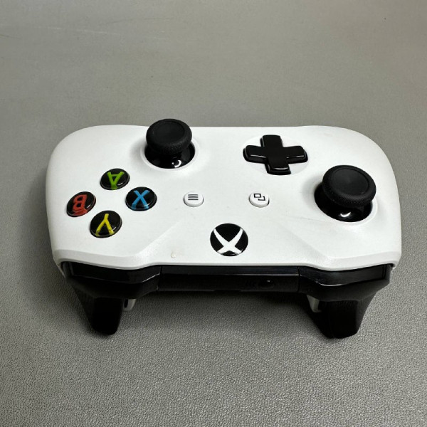 Игровая приставка Microsoft Xbox One S 1000 ГБ HDD, без игр, белый