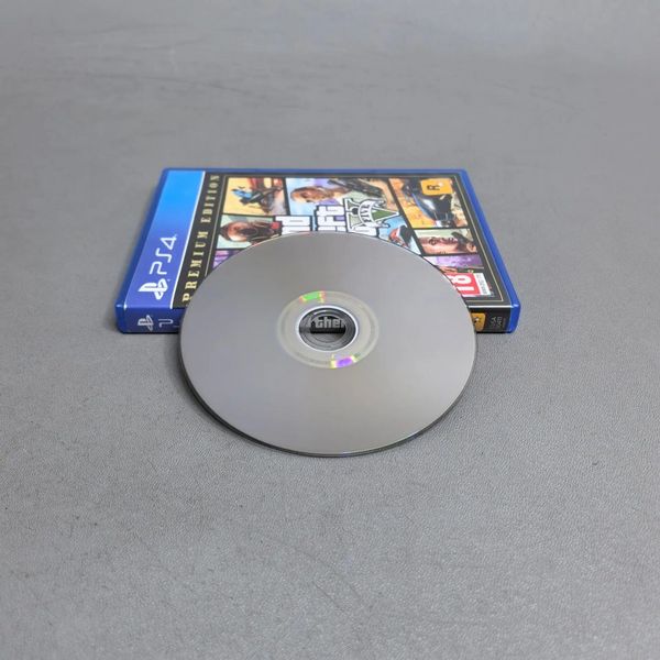 Игра Grand Theft Auto V Premium Edition для PlayStation 4 (диск)