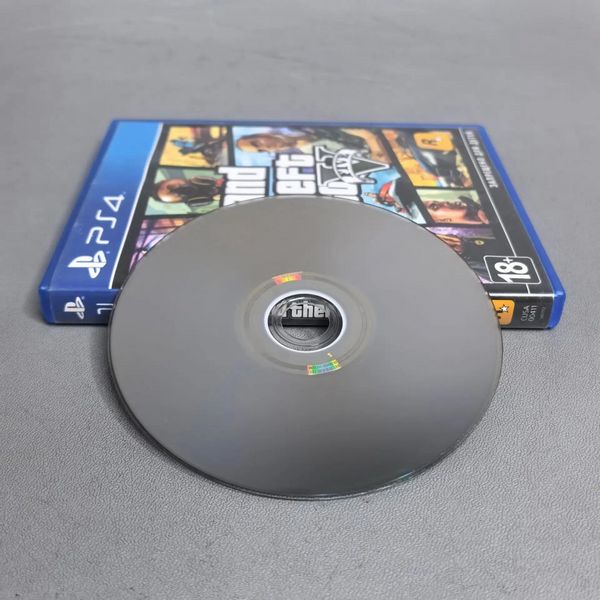 Игра Grand Theft Auto V для PS4 (диск)