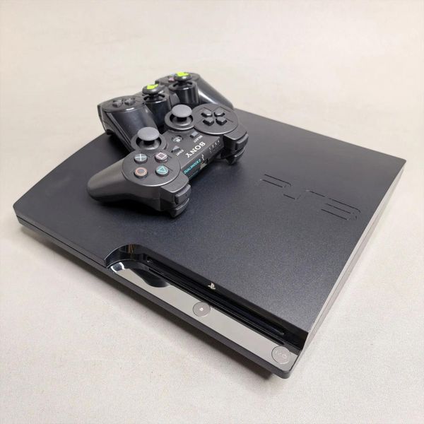 Игровая приставка Sony PlayStation 3 Slim 320Gb, 2 геймпада + игры