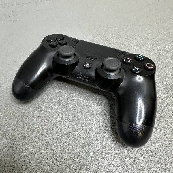 Игровая приставка Sony PlayStation 4 Slim 500 ГБ HDD, без игр (CUH-2006B), 2 геймпада, черный 