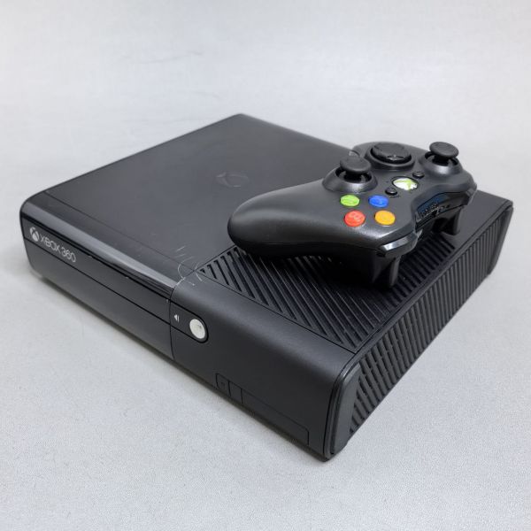 Игровая приставка Microsoft Xbox 360E 4Gb
