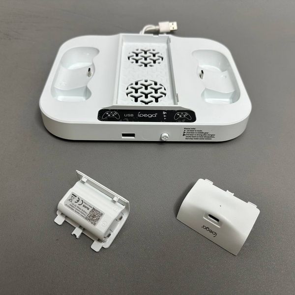 Подставка охлаждение + зарядная станция для 2-х геймпадов + 2 акб iPega PG-XBS012 для Xbox Series S