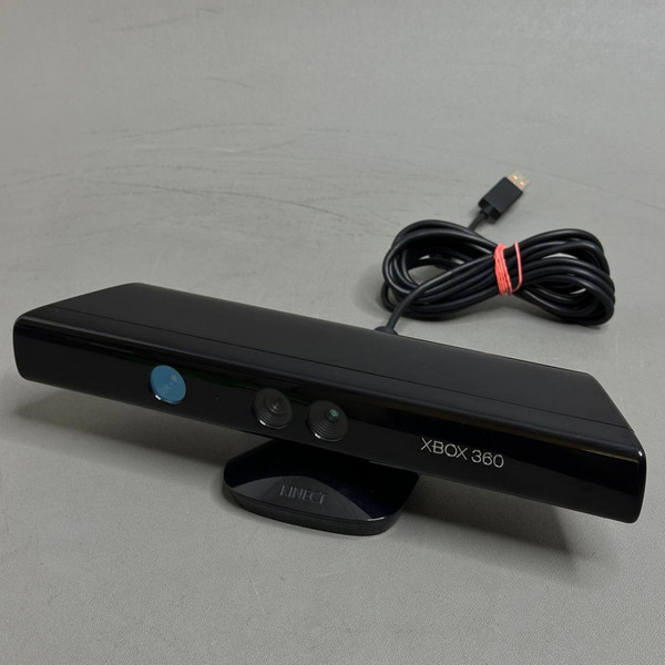 Игровая приставка Microsoft X-Box 360S 4Gb + Kinect, черный