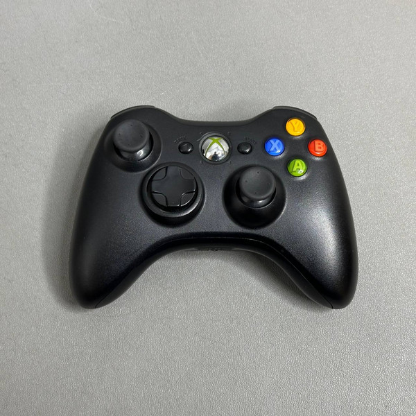 Игровая приставка Microsoft X-Box 360S 4Gb + Kinect, черный