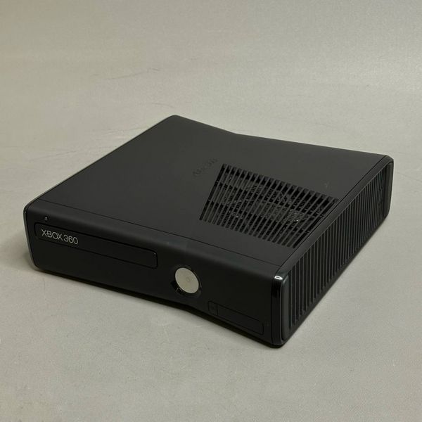 Игровая приставка Microsoft X-Box 360S 4Gb + Kinect, черный