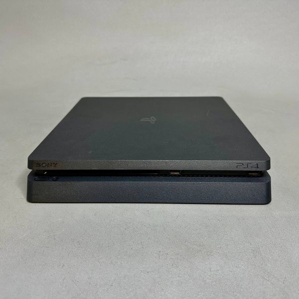 Игровая приставка Sony PlayStation 4 Slim 1000 ГБ HDD, без игр, черная