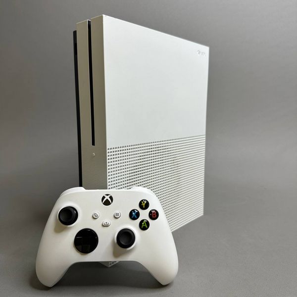 Игровая приставка Microsoft Xbox One S 1000 ГБ, белый