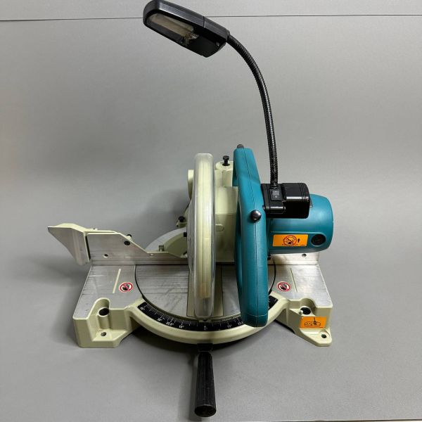 Торцовочная пила Makita LS1040F