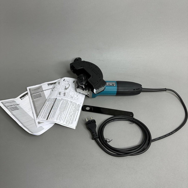 Угловая шлифмашина Makita GA5030R 720 Вт