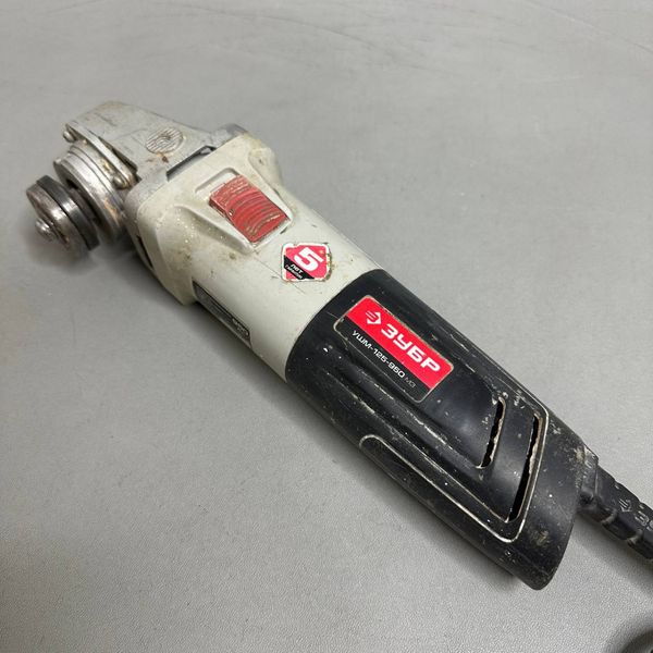 Углошлифовальная машина Зубр УШМ-125-950 М3