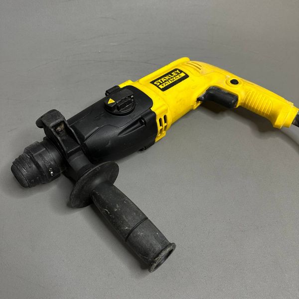 Перфоратор SDS-plus Stanley Fatmax FMER524K 780 Вт, 3.1 Дж