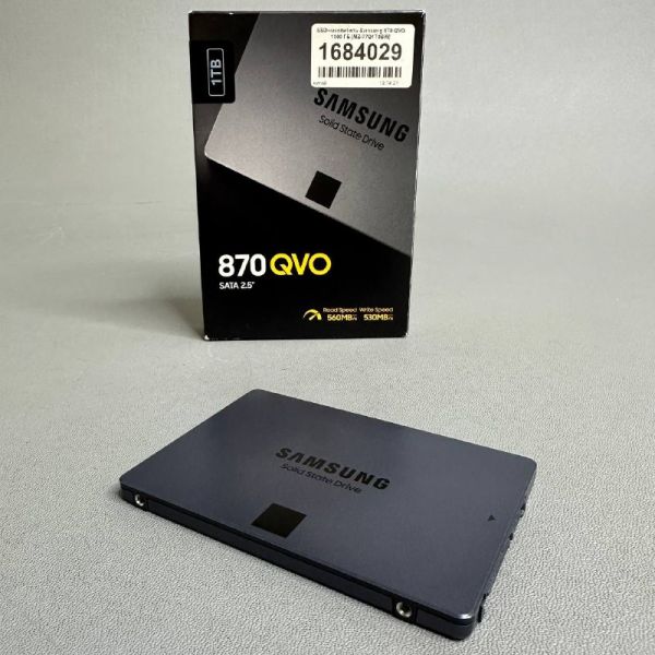 Твердотельный накопитель Samsung 870 QVO 1 ТБ SATA MZ-77Q1T0BW