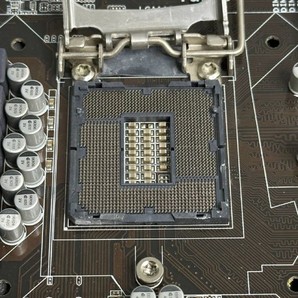 Материнская плата ASUS P8P67 LE