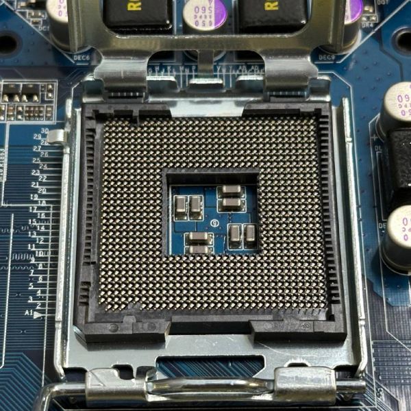 Материнская плата GIGABYTE GA-945GZM-S2 (Rev 3.x)