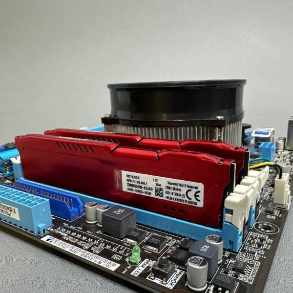 Комплект: мат. плата ASUS P8H67-M + i5-2500 + 16Gb DDR3 + кулер