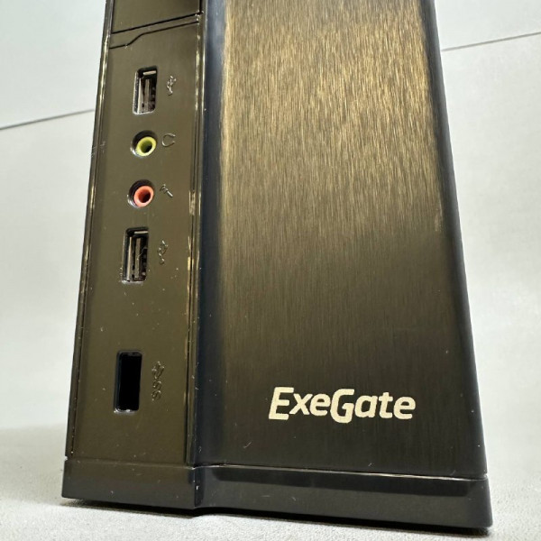 Корпус microATX Exegate MI-207-M300 300 Вт черный