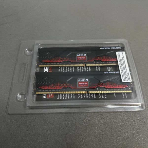 Оперативная память AMD Radeon R9 Gamer Series (R9S416G3206U2K) DIMM DDR4 16 ГБ - 2 шт, 3200 МГц