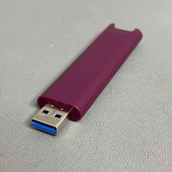 USB-флешка Kingston DataTraveler Max Type-A 512 ГБ красный
