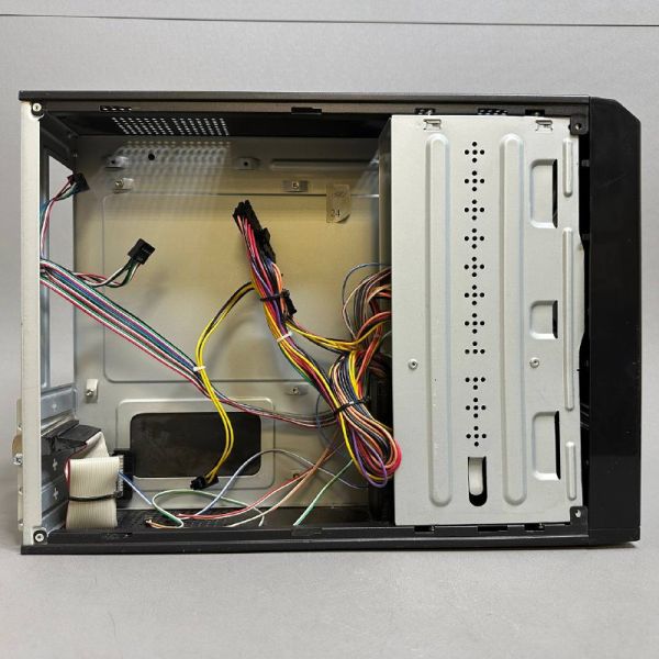 Корпус microATX Exegate MI-207-M300 300 Вт черный