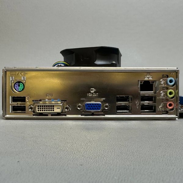 Комплект: мат. плата ASUS P8H61-MX R2.0 + i3-3220 + 8Gb DDR3 + кулер