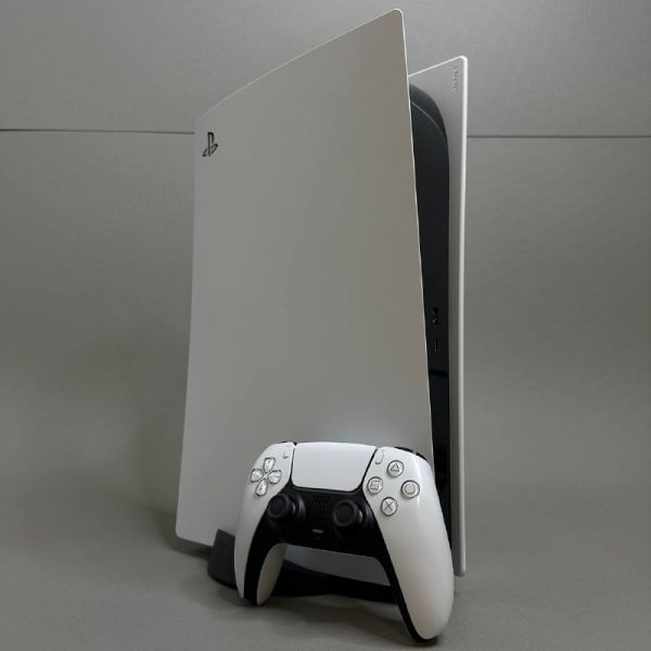 Игровая приставка Sony PlayStation 5 825GB CFI-1200A, с дисководом, без игр, белая