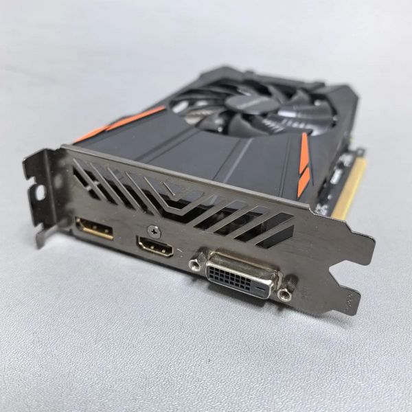 Видеокарта Gigabyte AMD Radeon RX 550 D5 2048MB 128bit GDDR5 PCI-E (GV-RX550D5-2GD) DVI HDMI DP