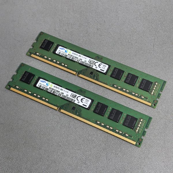 Оперативная память Samsung 8 ГБ DDR3 1600 МГц DIMM 2Rx8 CL 11 (M378B1G73BH0-CKO)