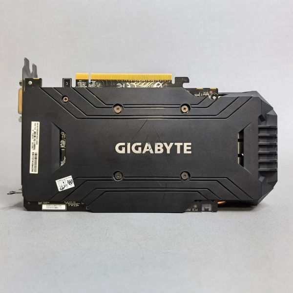 Видеокарта Gigabyte GTX 1060 3gb WindForce OC (GV-N1060WF2OC-3GD)