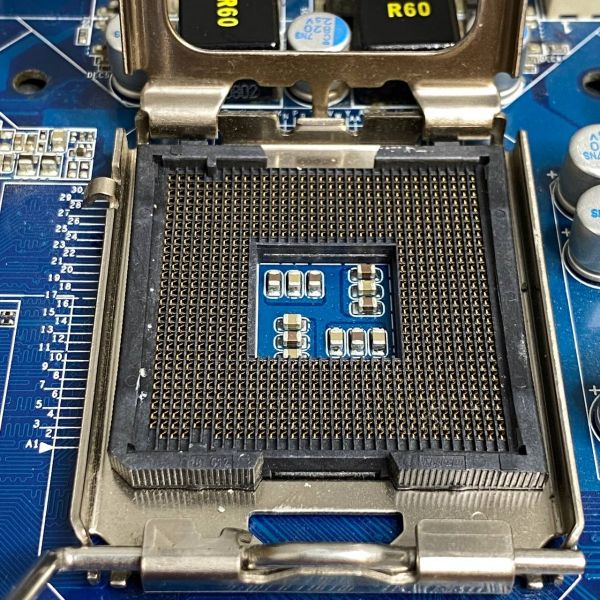 Материнская плата GIGABYTE GA-73VM-S2 (rev. 1.0)