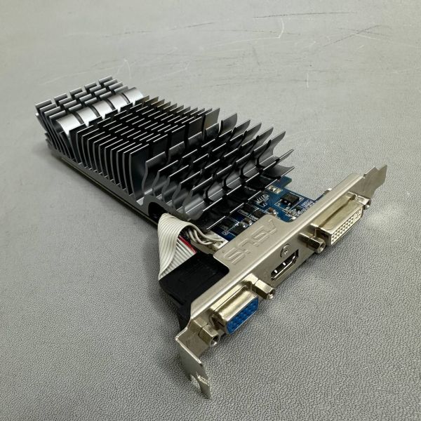 Видеокарта ASUS GeForce GT 520 810Mhz PCI-E 2.0 1024Mb 1200Mhz 64 bit DVI HDMI HDCP Silent