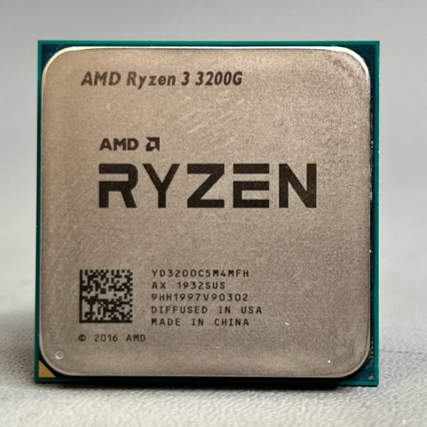 Процессор AMD Ryzen 3 3200G AM4, 4 x 3600 МГц OEM