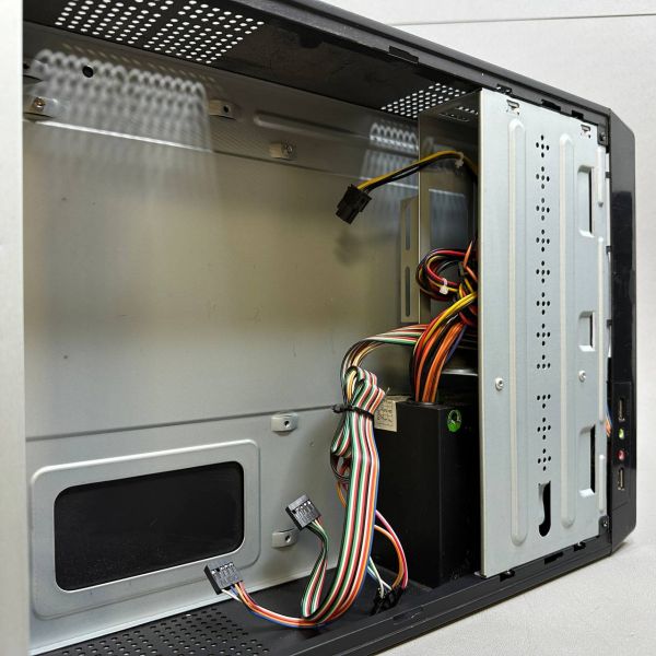 Корпус microATX Exegate 300W черный